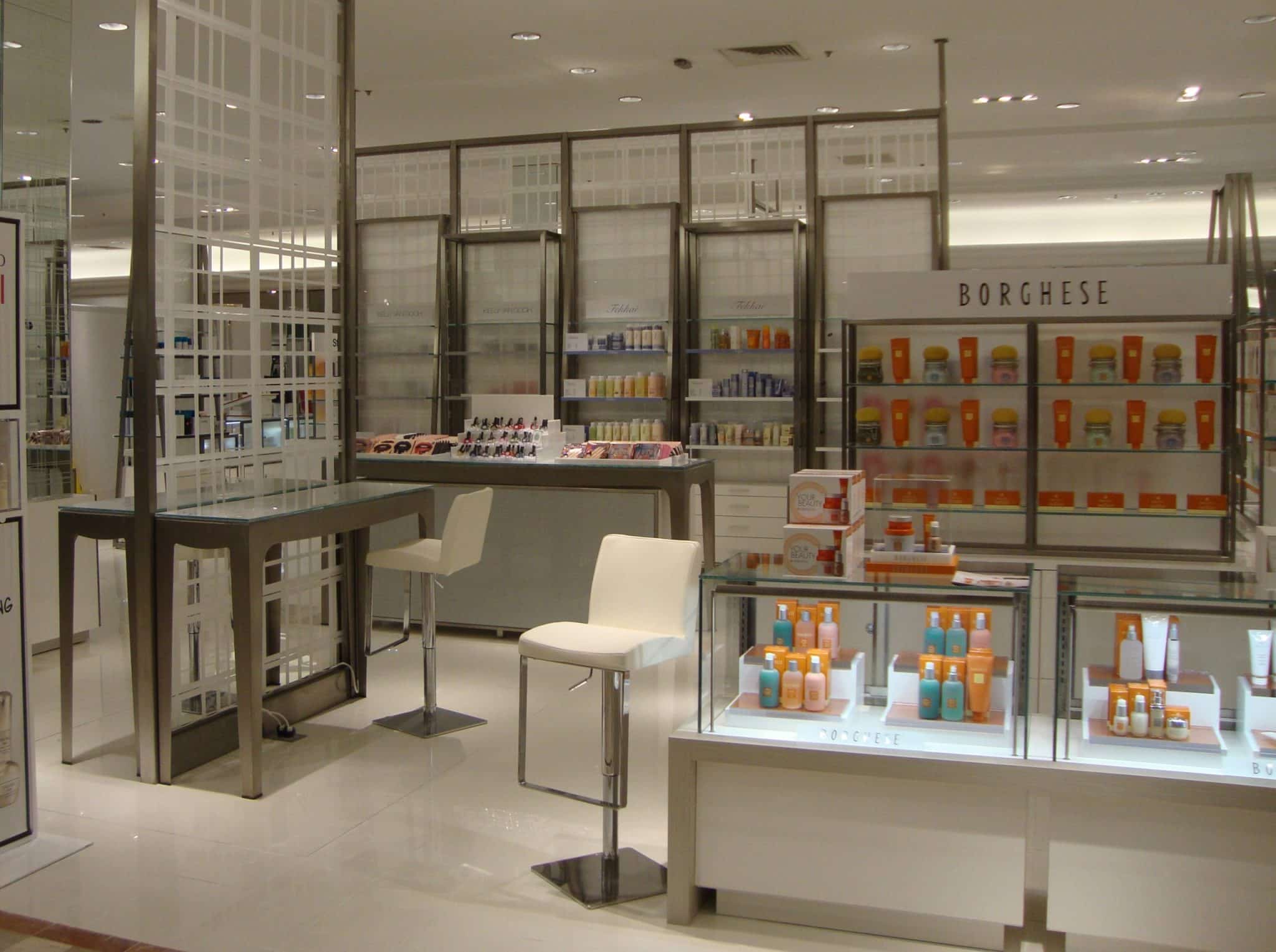 Lord & Taylor
