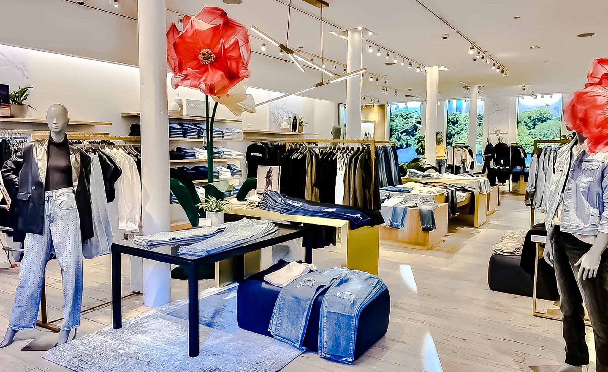 Free-Standing-Display---7-For-All-Mankind