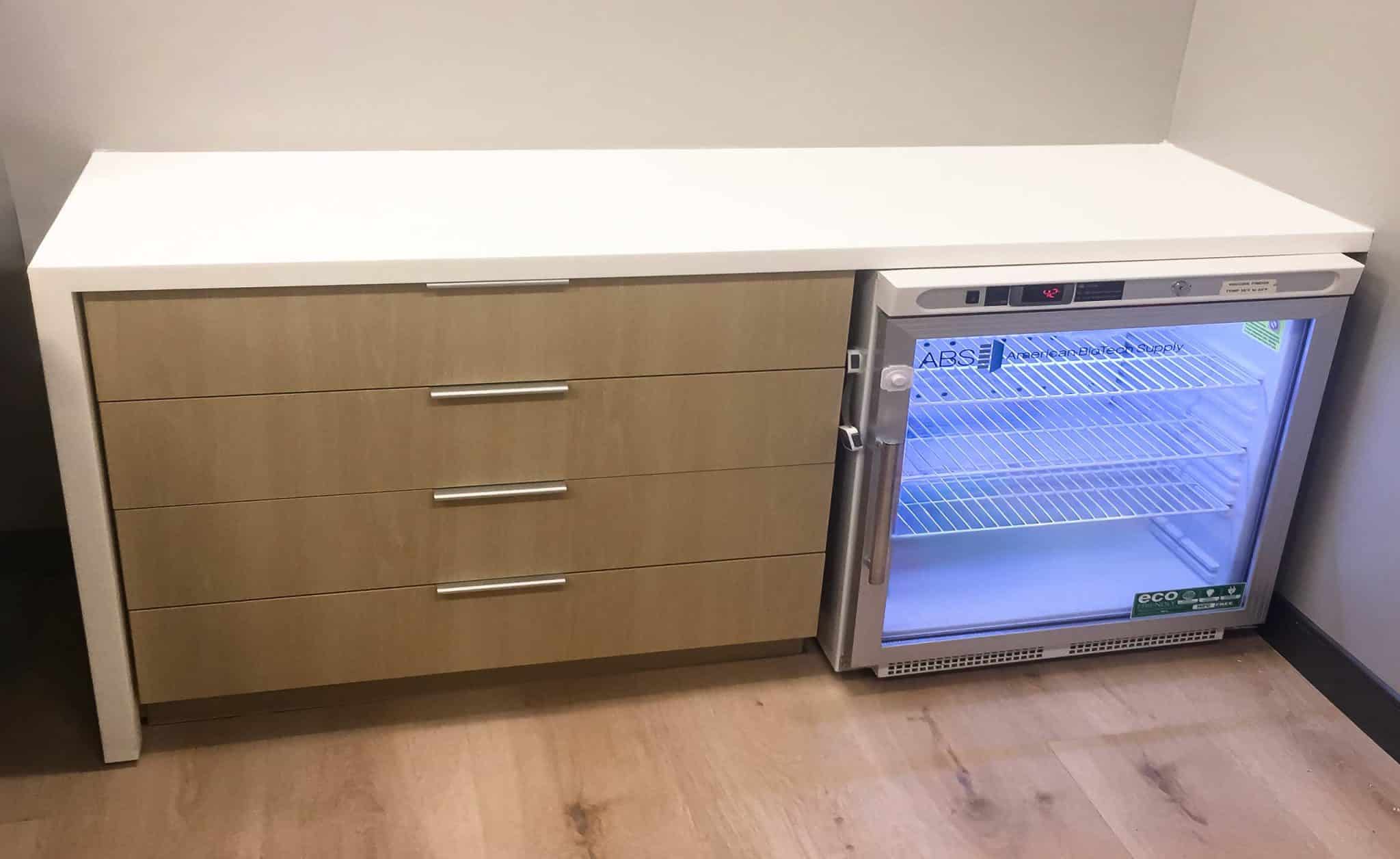 VMI-Industries-Heathcare-CustomCabinetry -6