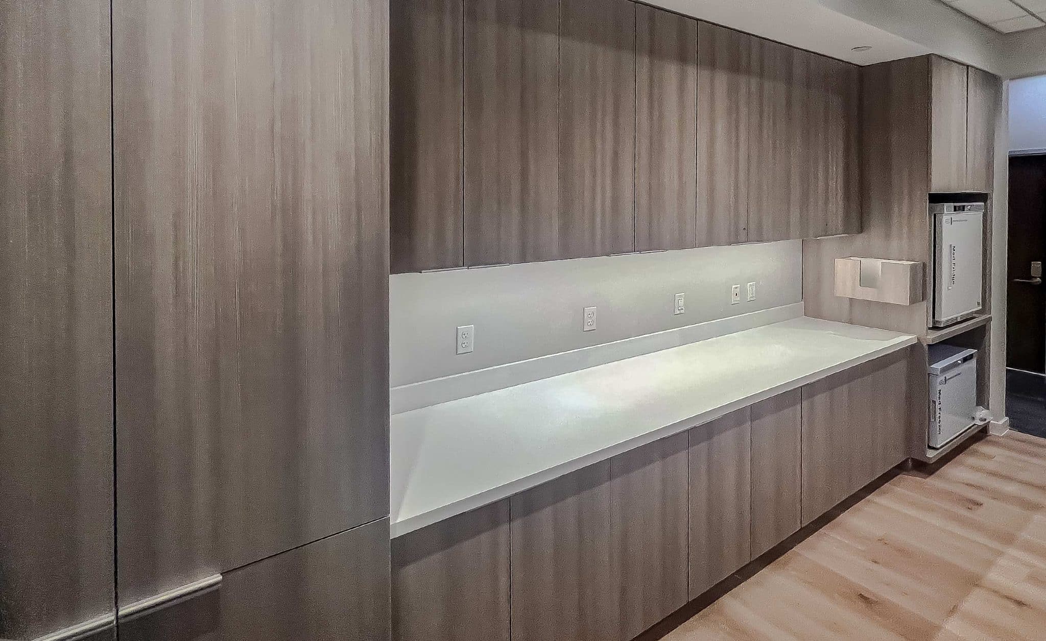 VMI-Industries-Heathcare-CustomCabinetry -2