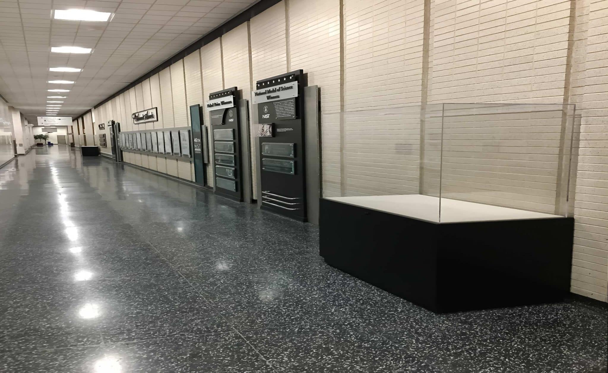 VMI-Institutions-DisplayCases-1