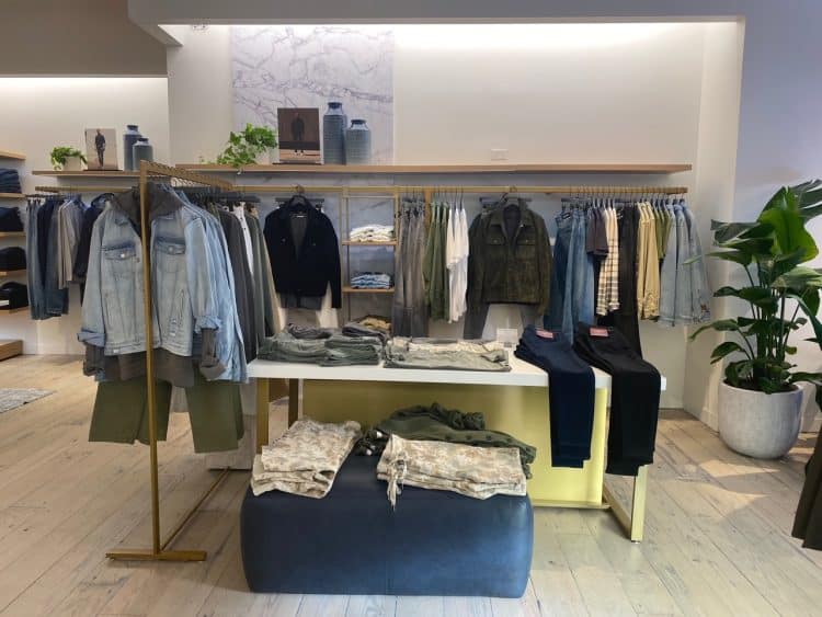 7 For All Mankind